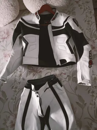 Mono de cuero 2 piezas mujer Talla 34-36