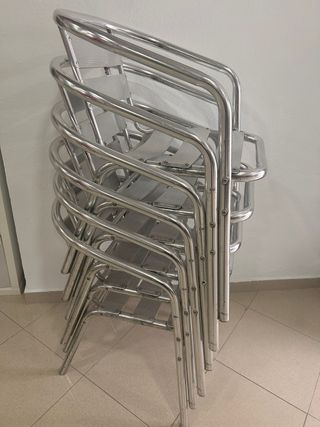 Silla metálica apilable terraza