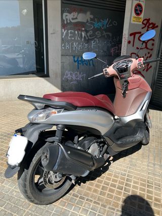 Piaggio Beverly Sport Touring 350
