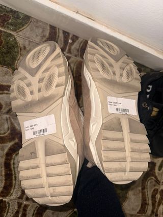 Sneakers Beige y blanco