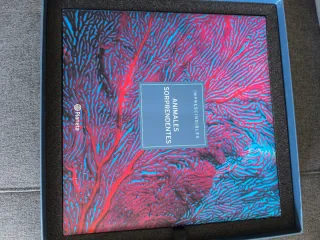 Libro Imprescindibles Animales Sorprendentes y cds