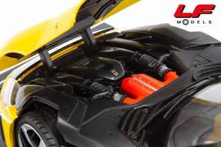 Polistil Ferrari 12 Cilindri Giallo Modena 1:18