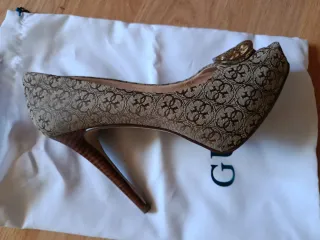 Zapatos Guess Mujer Marrones y Dorados