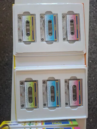 Colección de libros y casetes infantiles