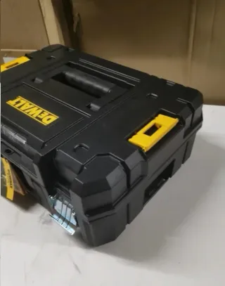 Maletin Dewalt tstak II con inserto