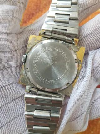 RELOJ MECANICO YASHICA A 15 EUROS