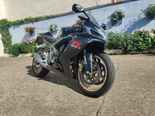 Suzuki GSXR 750 K7 Negra