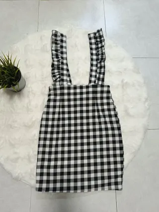 Vestido pichi cuadros volantes