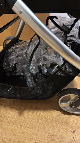 Carro  bebeS islla de coche bebé con reductor