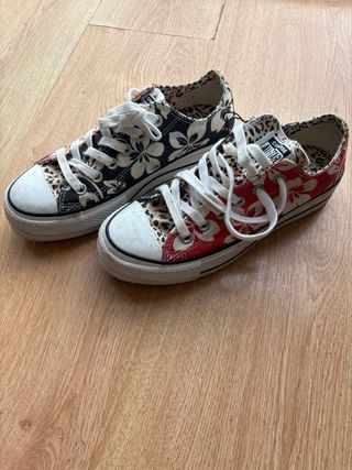 Zapatillas Converse plataforma flores