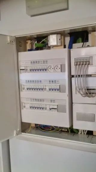 Electricista cualificado