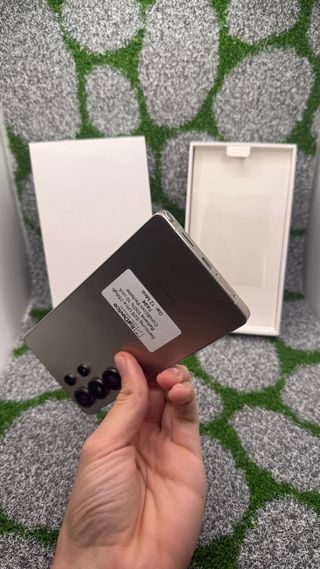 Samsung S25 Ultra 256GB Grigio -Batt 100% 10 cicli