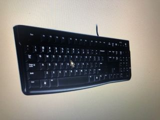 Teclado Logitech K110 con cable