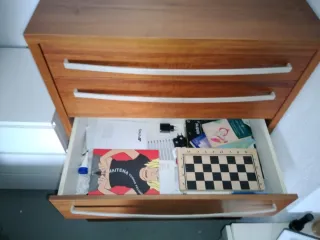 Cómoda madera 4 cajones