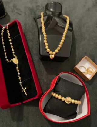 Conjunto Joyas Oro 18k: Collar, Pulsera y Anillos