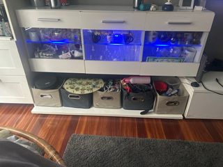 Mueble de salón modular con vitrina