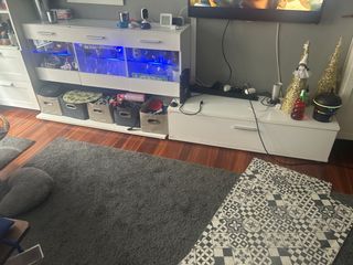 Mueble de salón modular con vitrina