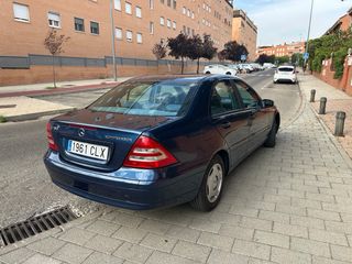 Mercedes-Benz Clase C 2003