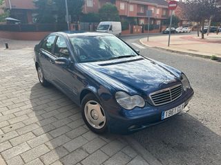 Mercedes-Benz Clase C 2003