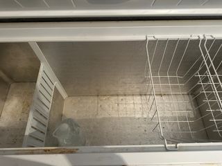 Arcón Congelador Blanco de metro y medio aprox.