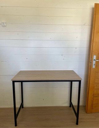 Escritorio madera y metal