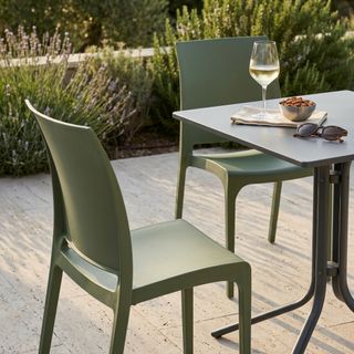 Sedia in Polipropilene Verde Design da Esterno