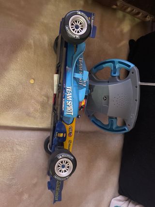 Coche formula1 Renault FernandoAlonso.No cargador