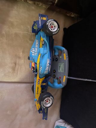 Coche formula1 Renault FernandoAlonso.No cargador