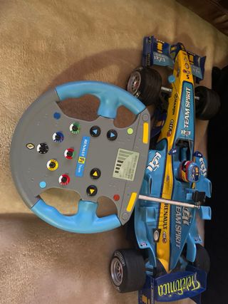 Coche formula1 Renault FernandoAlonso.No cargador