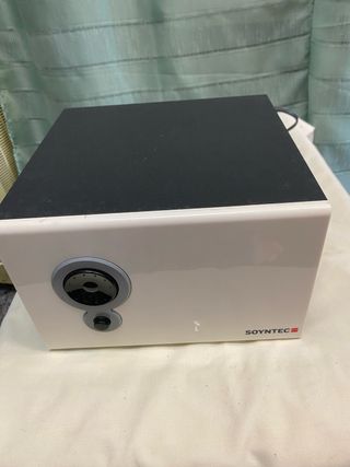 Mueble SOYNTEC Blanco y Negro