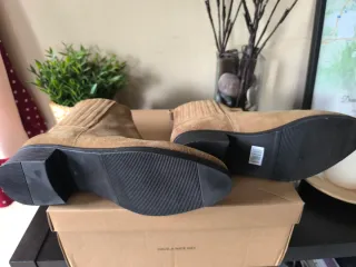 Botines bajos beige/marrón