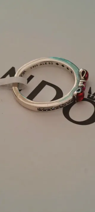 Anillo Pandora x Disney Blancanieves Rojo