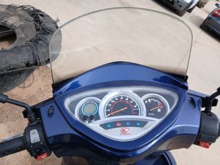 Kymco People 50cc Scooter Azul