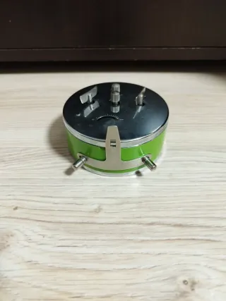 Reloj despertador vintage Budik Prim verde