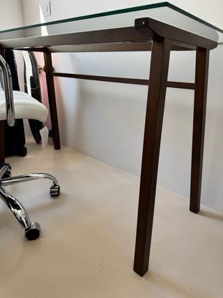 Escritorio cristal y silla oficina