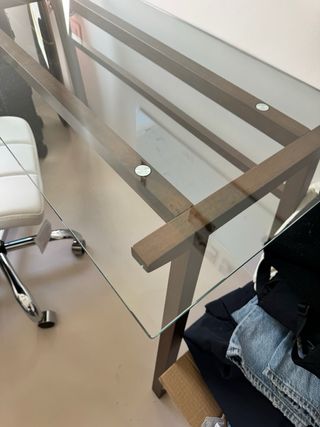 Escritorio cristal y silla oficina