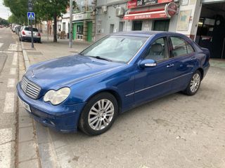Mercedes-Benz Clase C 2005