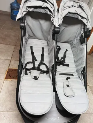 Carro gemelar Baby Jogger gris