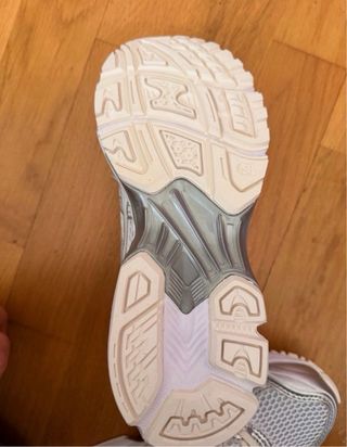 Asics Gel Kayano Plata/Blanco talla 40