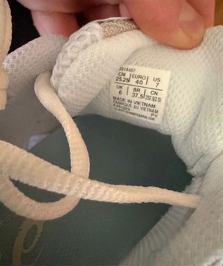 Asics Gel Kayano Plata/Blanco talla 40