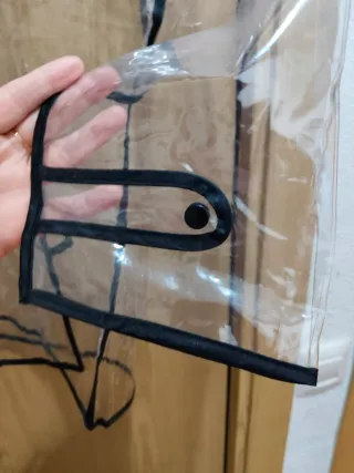 Chubasquero Guess Transparente Talla Única