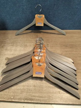 Pack de 10 WENKO Perchas Jolie encalado gris