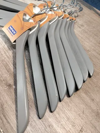 Pack de 10 WENKO Perchas Jolie encalado gris