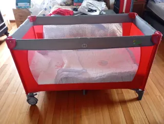 Cuna de viaje con poco uso