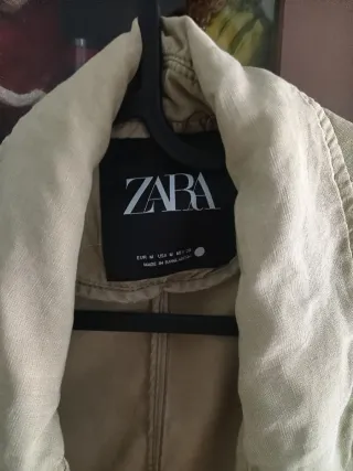 Cazadora Zara Beige