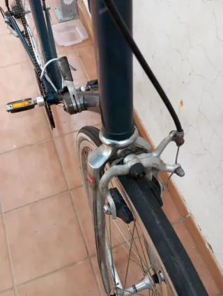 Bicicleta fixie carretera clásica,ciudad