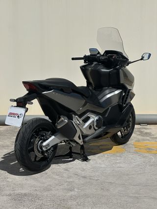 Honda Forza 750 2023