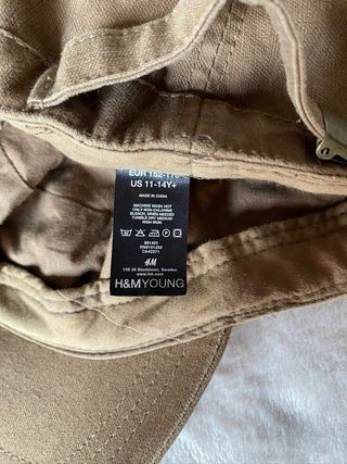 Gorra estilo militar beige