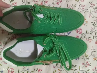 Zapatillas de mujer color verde T.40 Marco Tozzi