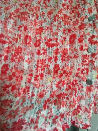 Blusa ONLY floral roja Talla M